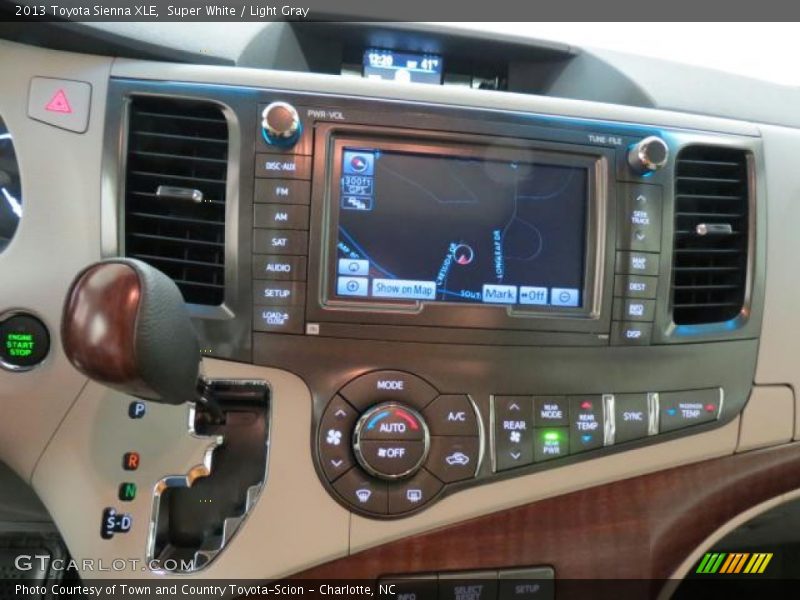 Super White / Light Gray 2013 Toyota Sienna XLE