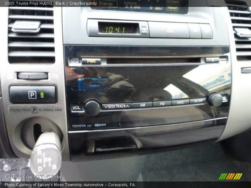 Black / Gray/Burgundy 2005 Toyota Prius Hybrid
