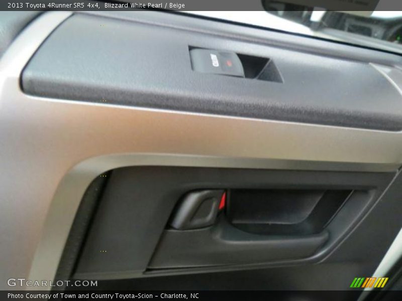 Blizzard White Pearl / Beige 2013 Toyota 4Runner SR5 4x4