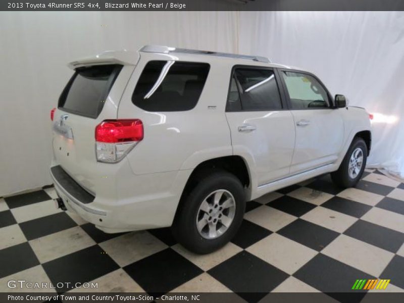 Blizzard White Pearl / Beige 2013 Toyota 4Runner SR5 4x4