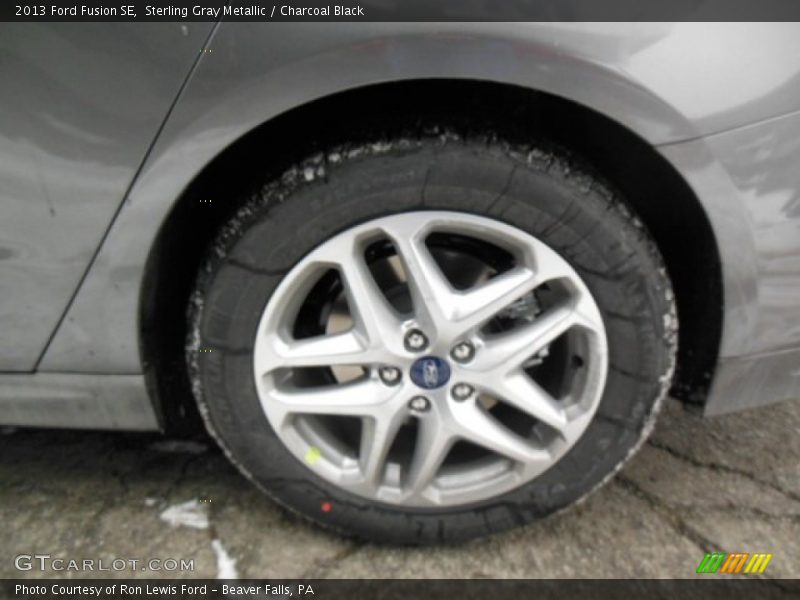 Sterling Gray Metallic / Charcoal Black 2013 Ford Fusion SE