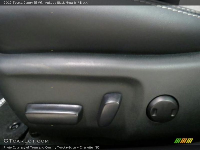 Attitude Black Metallic / Black 2012 Toyota Camry SE V6