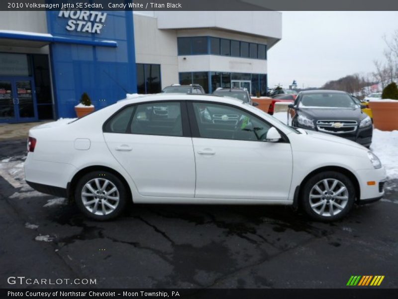 Candy White / Titan Black 2010 Volkswagen Jetta SE Sedan