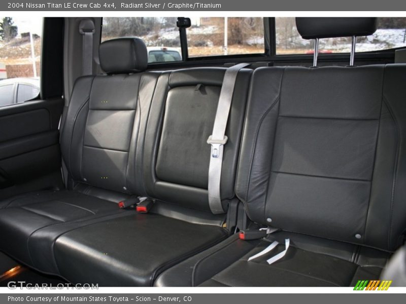Radiant Silver / Graphite/Titanium 2004 Nissan Titan LE Crew Cab 4x4