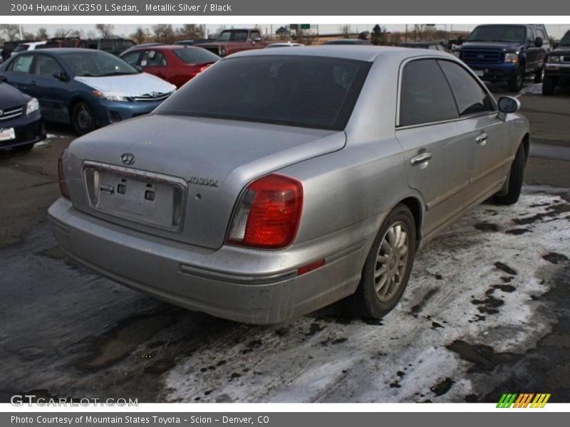 Metallic Silver / Black 2004 Hyundai XG350 L Sedan