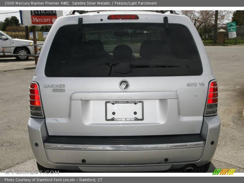 Satellite Silver Metallic / Pebble/Light Parchment 2006 Mercury Mariner Premier 4WD
