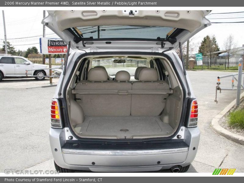 Satellite Silver Metallic / Pebble/Light Parchment 2006 Mercury Mariner Premier 4WD