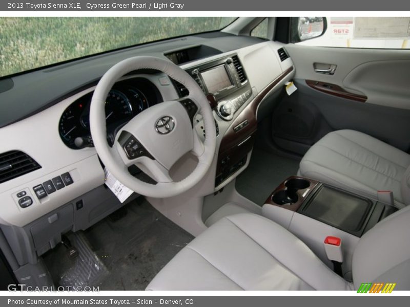 Cypress Green Pearl / Light Gray 2013 Toyota Sienna XLE