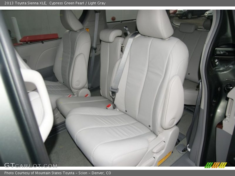 Cypress Green Pearl / Light Gray 2013 Toyota Sienna XLE