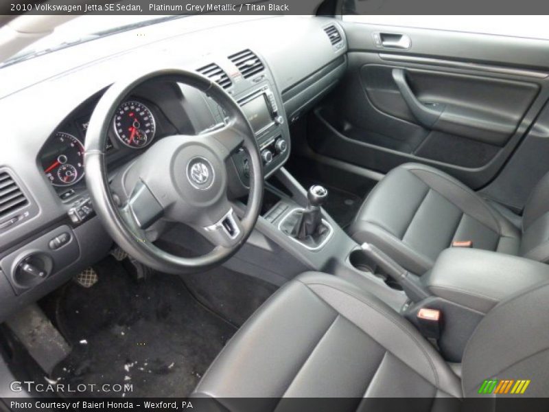 Platinum Grey Metallic / Titan Black 2010 Volkswagen Jetta SE Sedan