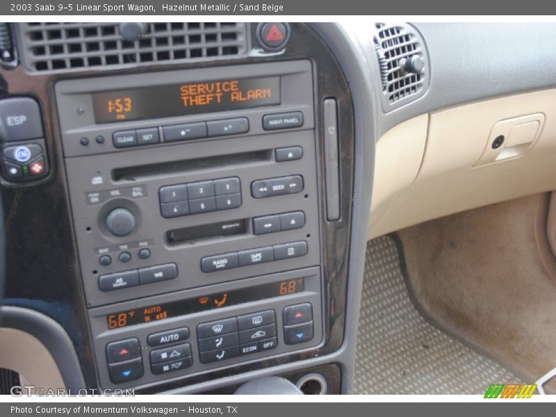 Controls of 2003 9-5 Linear Sport Wagon