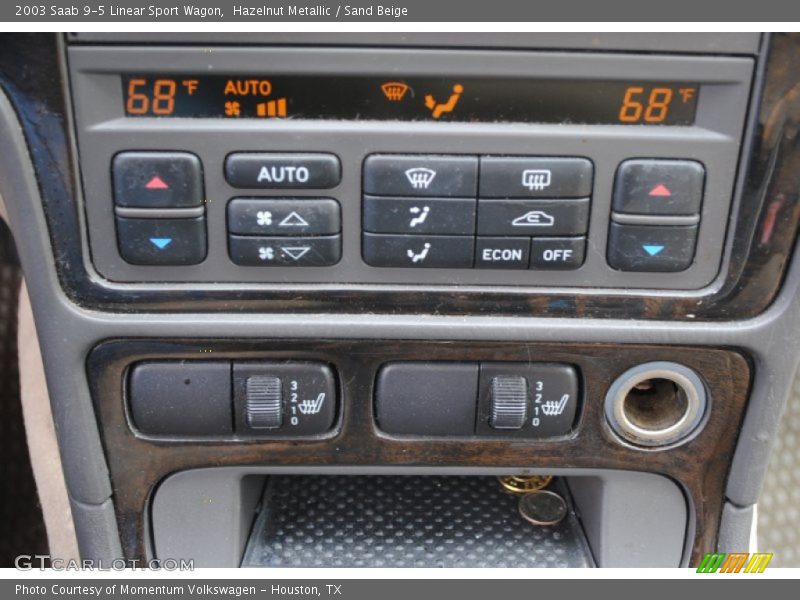 Controls of 2003 9-5 Linear Sport Wagon