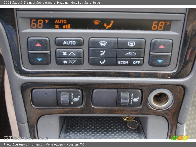 Controls of 2003 9-5 Linear Sport Wagon