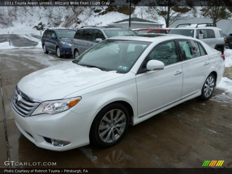 Blizzard White Pearl / Light Gray 2011 Toyota Avalon Limited
