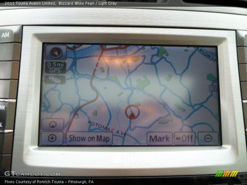 Blizzard White Pearl / Light Gray 2011 Toyota Avalon Limited