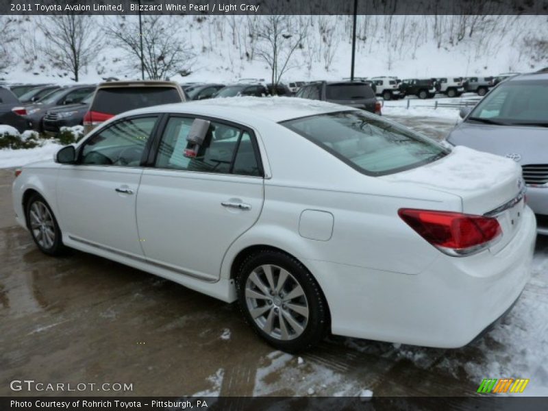 Blizzard White Pearl / Light Gray 2011 Toyota Avalon Limited