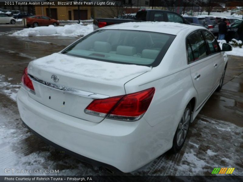 Blizzard White Pearl / Light Gray 2011 Toyota Avalon Limited