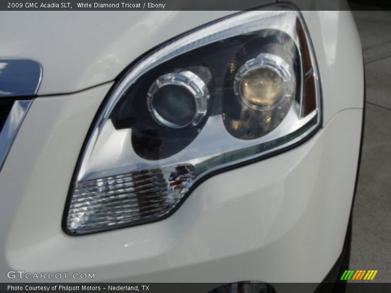 White Diamond Tricoat / Ebony 2009 GMC Acadia SLT