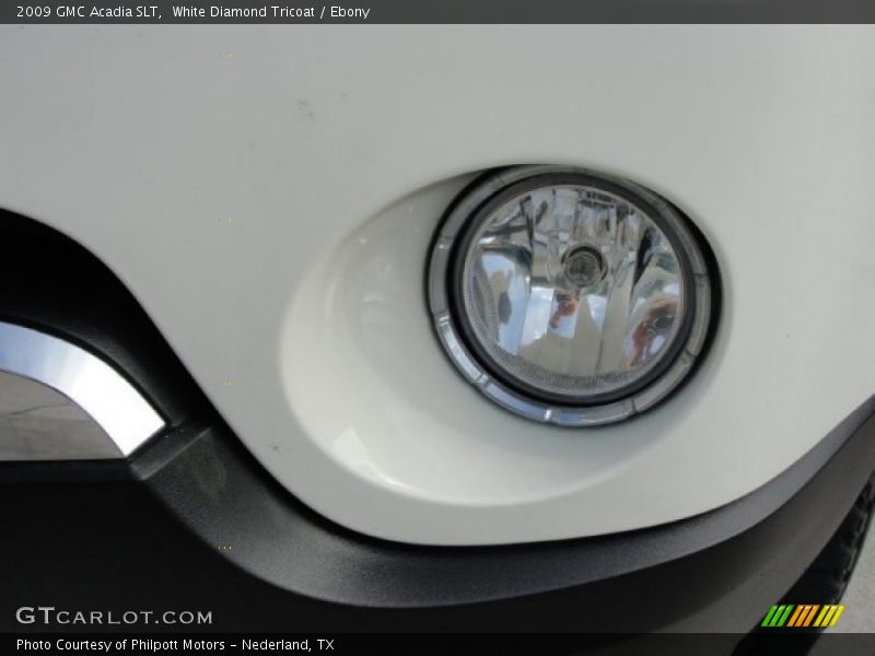 White Diamond Tricoat / Ebony 2009 GMC Acadia SLT