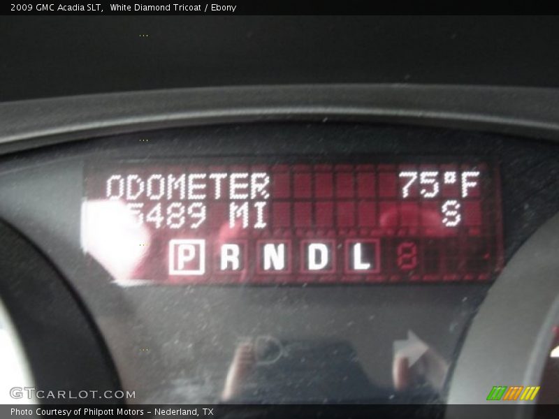White Diamond Tricoat / Ebony 2009 GMC Acadia SLT