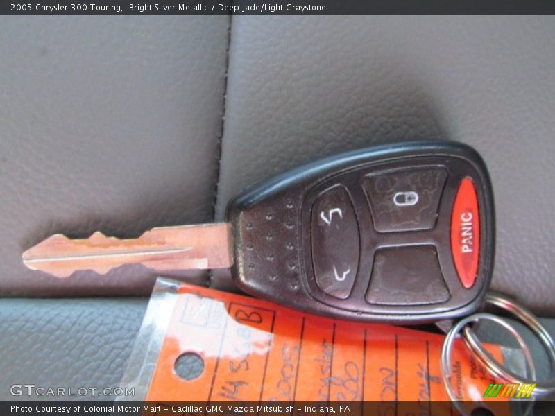 Bright Silver Metallic / Deep Jade/Light Graystone 2005 Chrysler 300 Touring