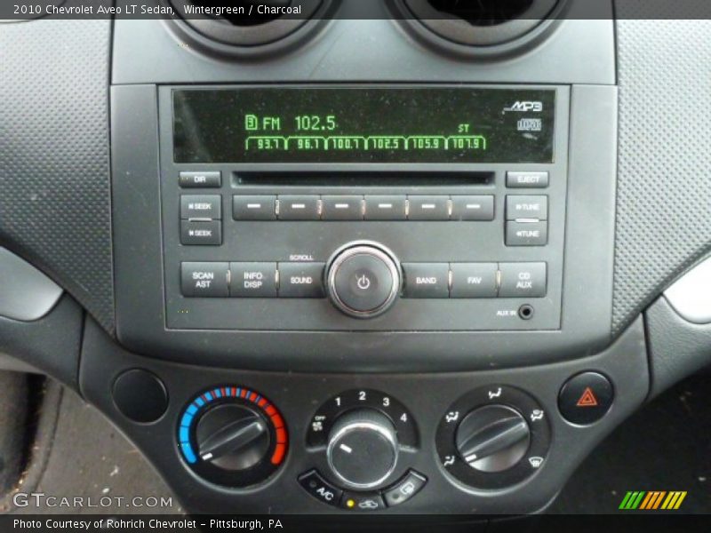 Wintergreen / Charcoal 2010 Chevrolet Aveo LT Sedan