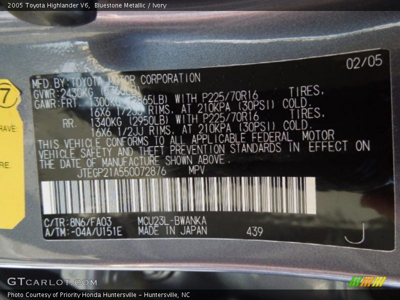 Bluestone Metallic / Ivory 2005 Toyota Highlander V6