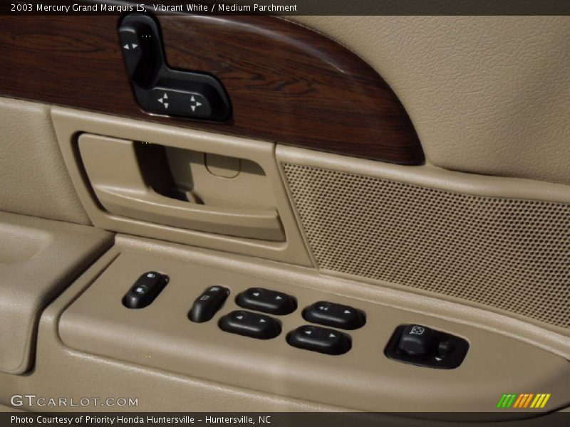 Vibrant White / Medium Parchment 2003 Mercury Grand Marquis LS