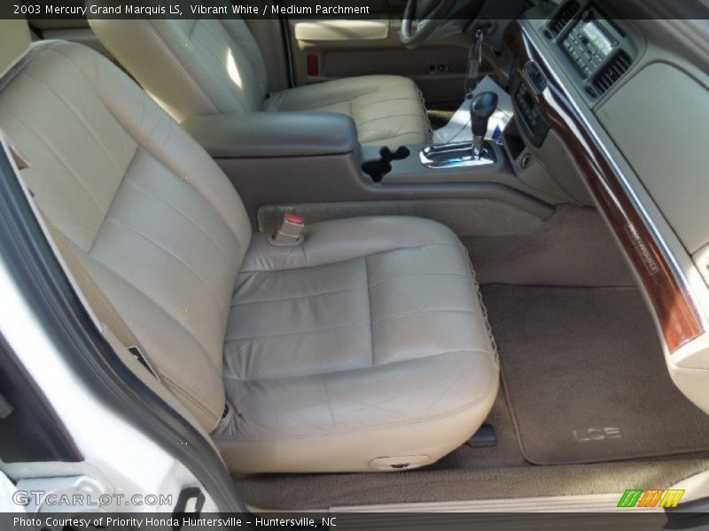 Vibrant White / Medium Parchment 2003 Mercury Grand Marquis LS