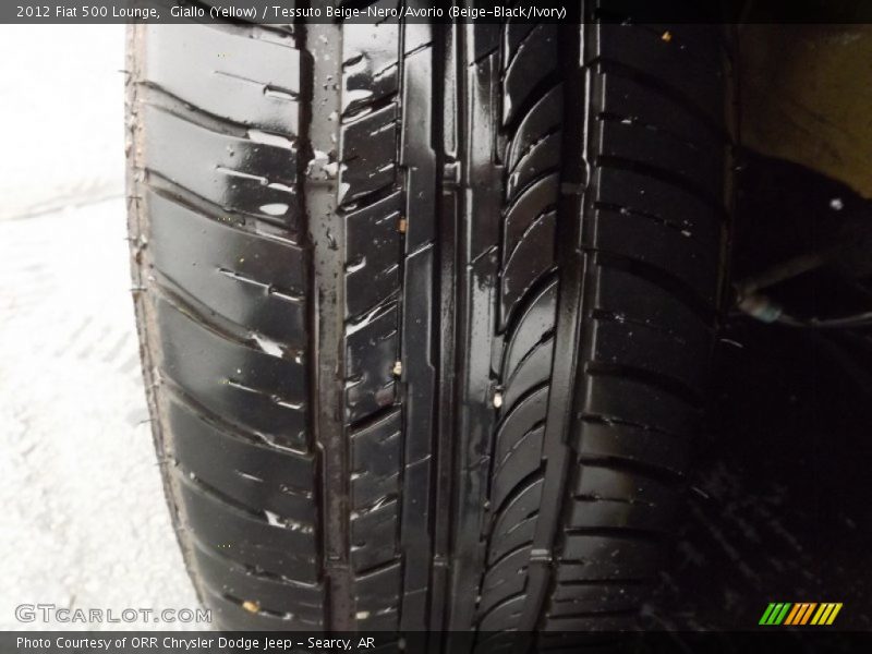 Giallo (Yellow) / Tessuto Beige-Nero/Avorio (Beige-Black/Ivory) 2012 Fiat 500 Lounge