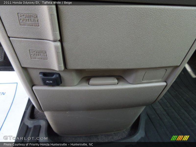 Taffeta White / Beige 2011 Honda Odyssey EX