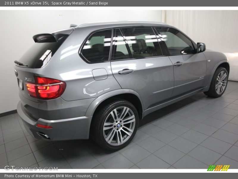 Space Gray Metallic / Sand Beige 2011 BMW X5 xDrive 35i