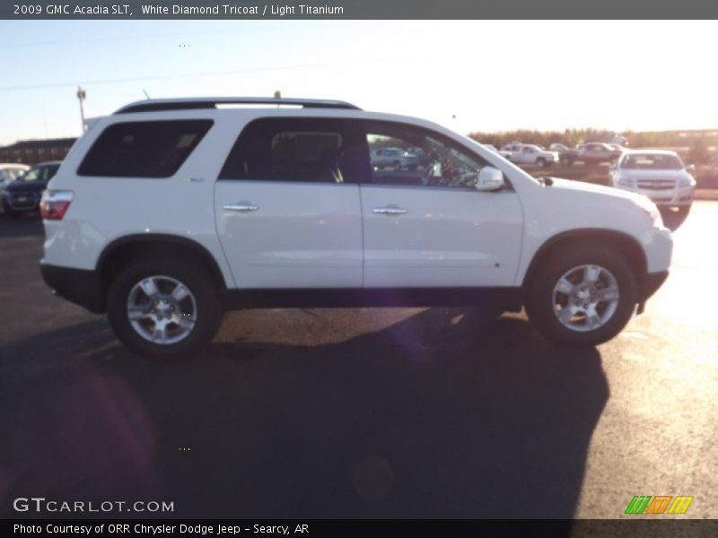 White Diamond Tricoat / Light Titanium 2009 GMC Acadia SLT