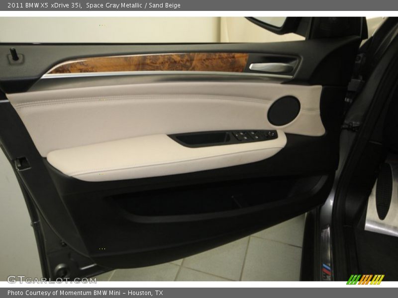 Space Gray Metallic / Sand Beige 2011 BMW X5 xDrive 35i