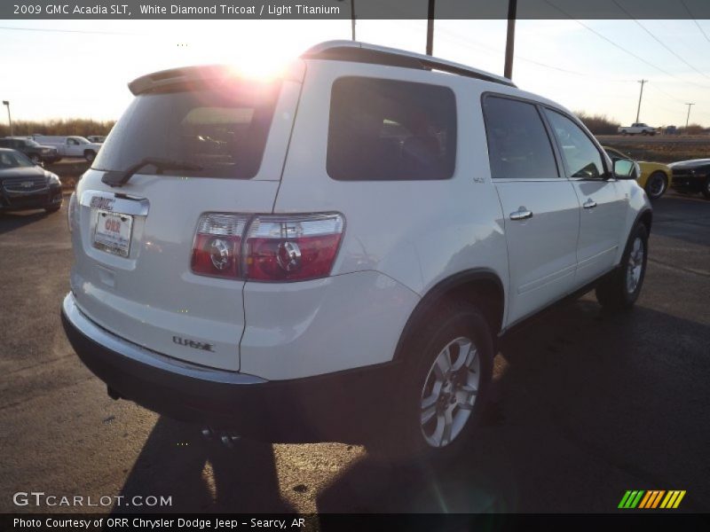 White Diamond Tricoat / Light Titanium 2009 GMC Acadia SLT