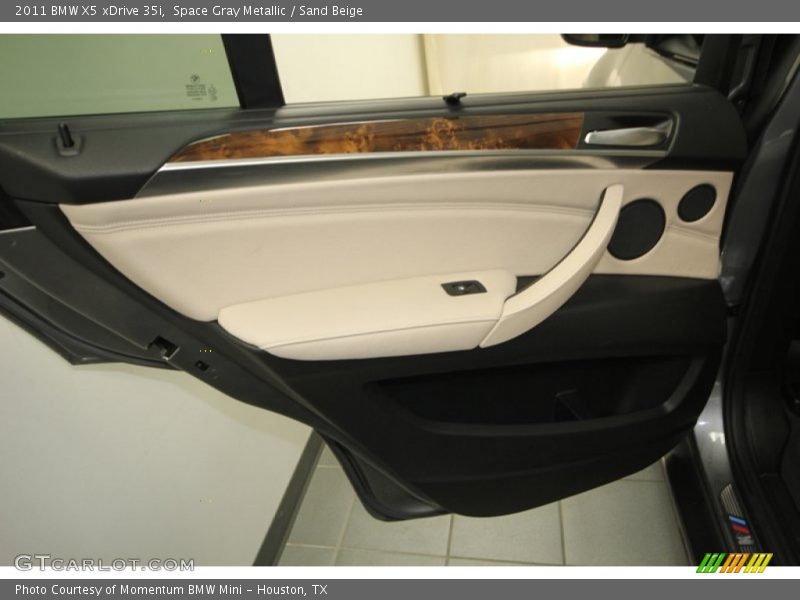 Space Gray Metallic / Sand Beige 2011 BMW X5 xDrive 35i