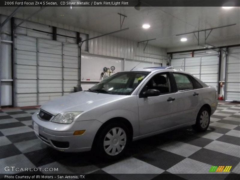 CD Silver Metallic / Dark Flint/Light Flint 2006 Ford Focus ZX4 S Sedan