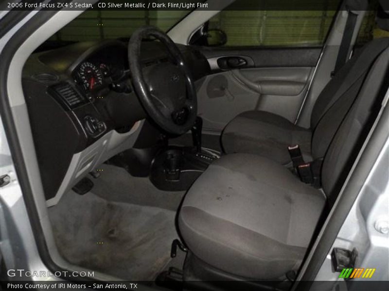 CD Silver Metallic / Dark Flint/Light Flint 2006 Ford Focus ZX4 S Sedan
