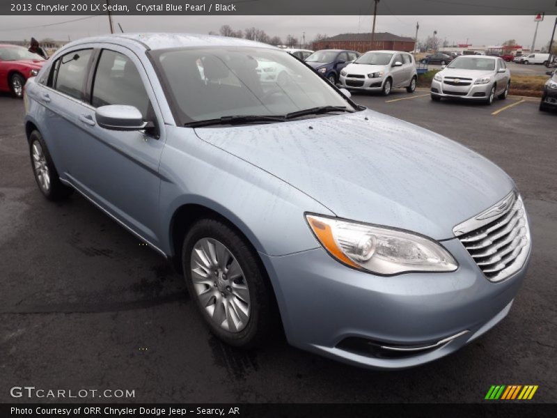 Front 3/4 View of 2013 200 LX Sedan
