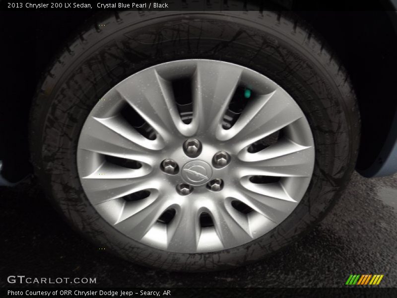  2013 200 LX Sedan Wheel
