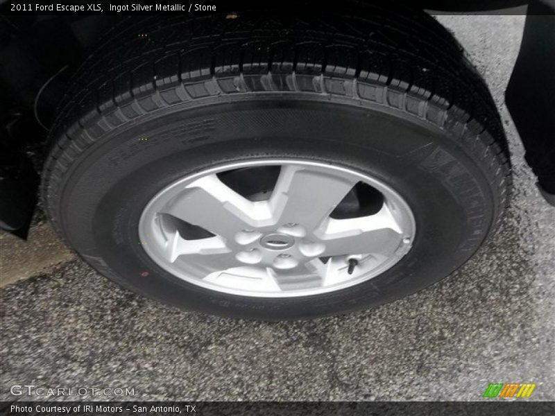 Ingot Silver Metallic / Stone 2011 Ford Escape XLS