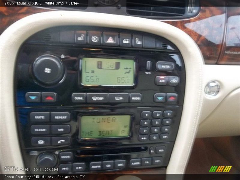 White Onyx / Barley 2006 Jaguar XJ XJ8 L