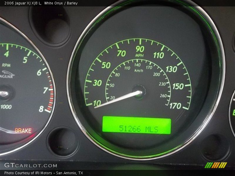 White Onyx / Barley 2006 Jaguar XJ XJ8 L