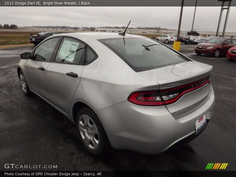 Bright Silver Metallic / Black 2013 Dodge Dart SE