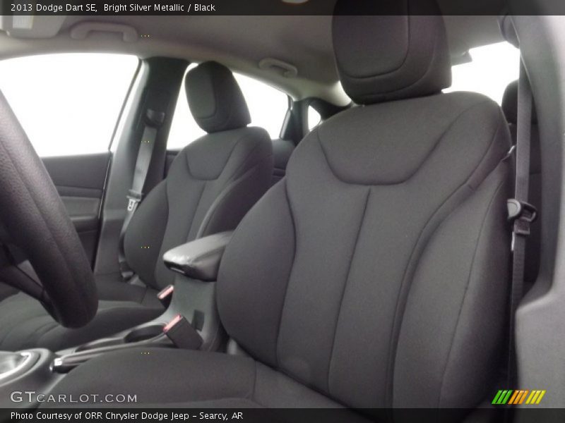 Bright Silver Metallic / Black 2013 Dodge Dart SE