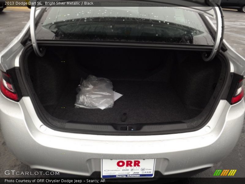 Bright Silver Metallic / Black 2013 Dodge Dart SE