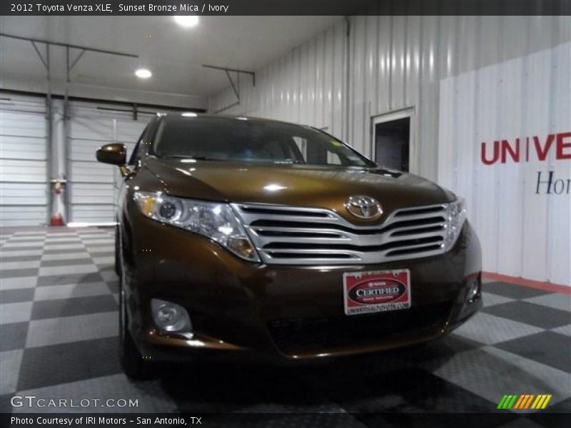 Sunset Bronze Mica / Ivory 2012 Toyota Venza XLE