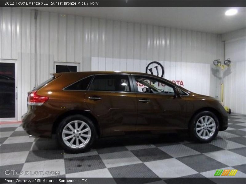 Sunset Bronze Mica / Ivory 2012 Toyota Venza XLE