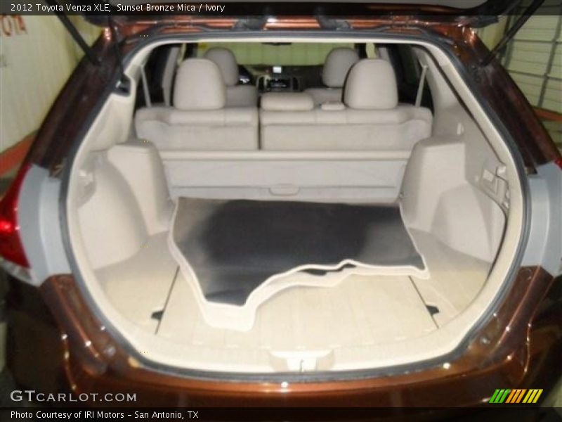 Sunset Bronze Mica / Ivory 2012 Toyota Venza XLE