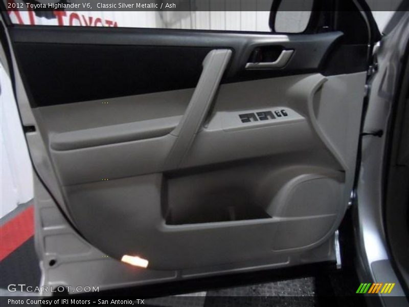 Classic Silver Metallic / Ash 2012 Toyota Highlander V6